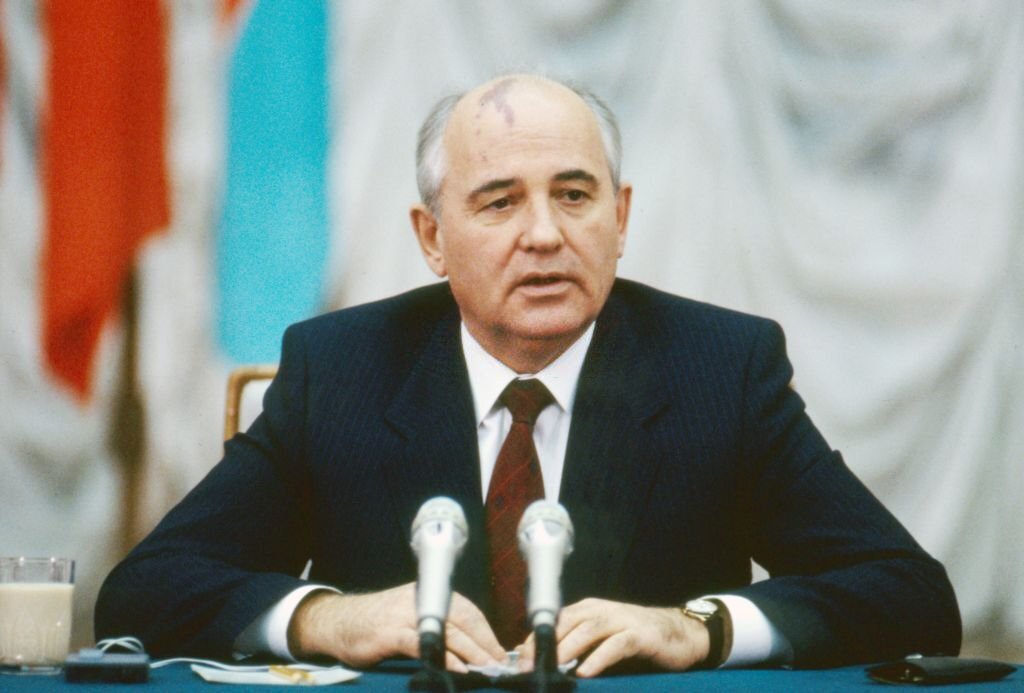 Russia bids to farewell to Gorbachev, but without Putin