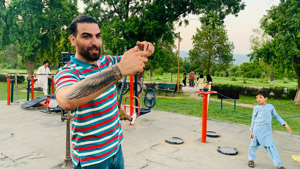 Afghan judo champion fights to survive in Pakistan
