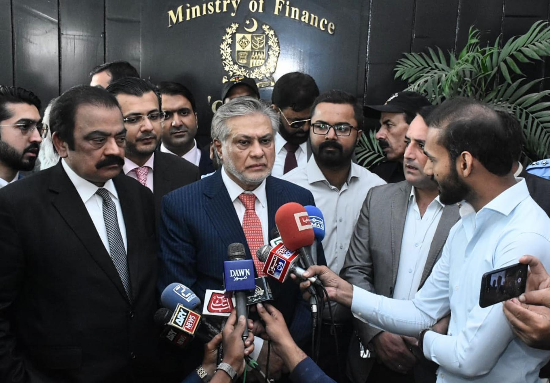 Dar appears before court in wealth case