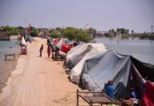Youth starved to death in Sindh city ravaged by floods