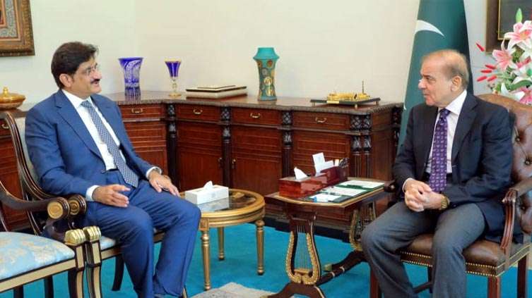 PM reassures federal govt’s support to Sindh in relief, rescue efforts