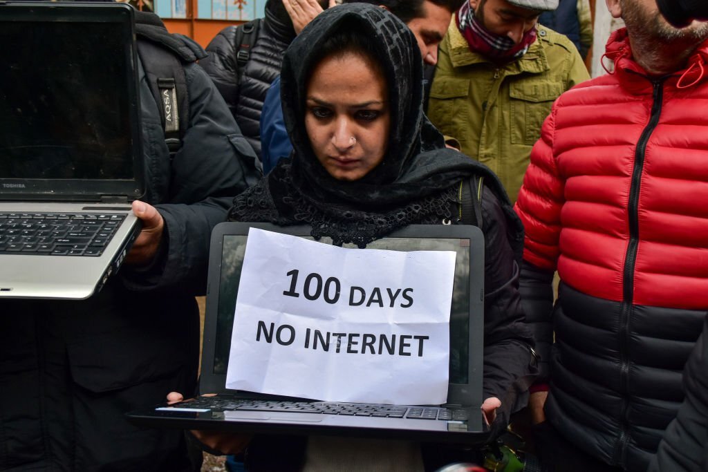 APHC condemns India for increasing oppression in held Kashmir