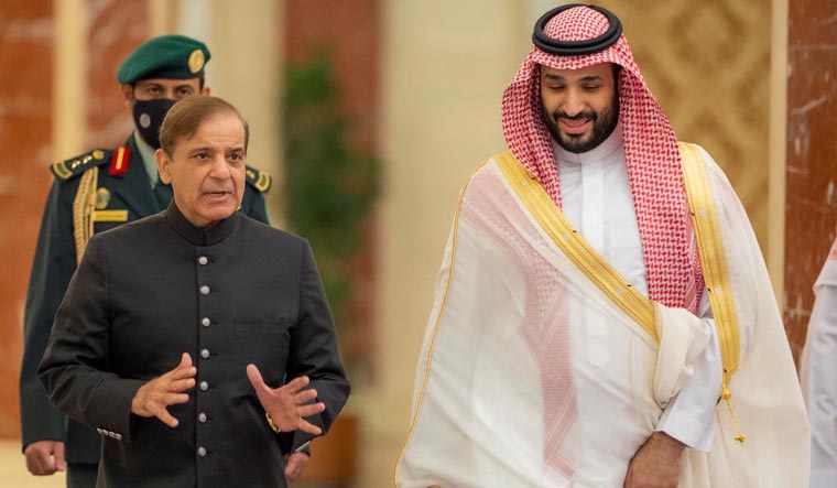 Islamabad puts its weight behind Riyadh in its tiff with Washington
