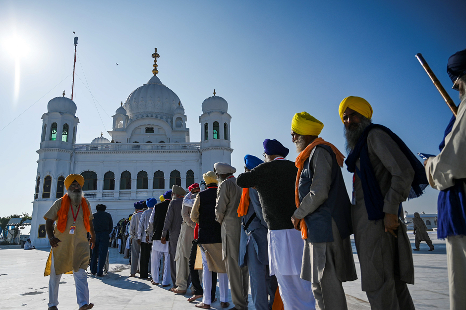 3,000 visas issued to India's Sikh pilgrims for Guru Nanak’s birth celebrations