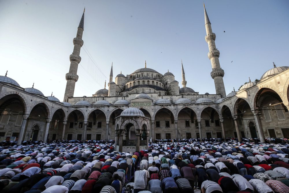 Between the Muslims and Islam: A missed boundary