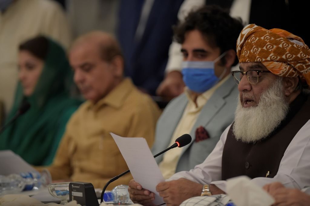 Dismissing plea against long march, SC asks JUI-F to approach Islamabad admin