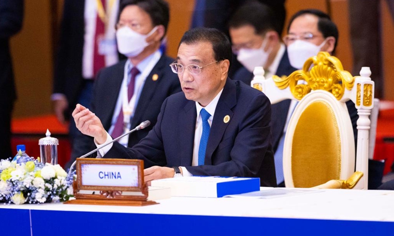 Chinese premier calls for strengthening China-ASEAN ties