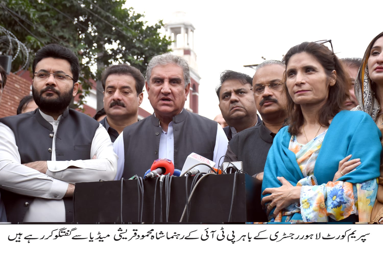 PTI urges Supreme Court to launch probe into assassination attempt on Imran