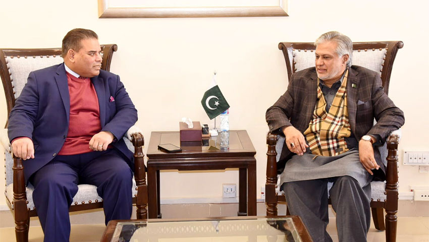 UK MP calls on Ishaq Dar