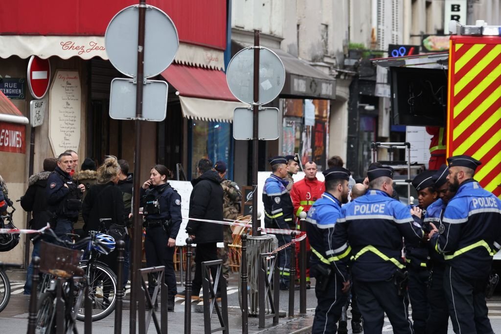 At least two killed, several injured after shooting incident in central Paris