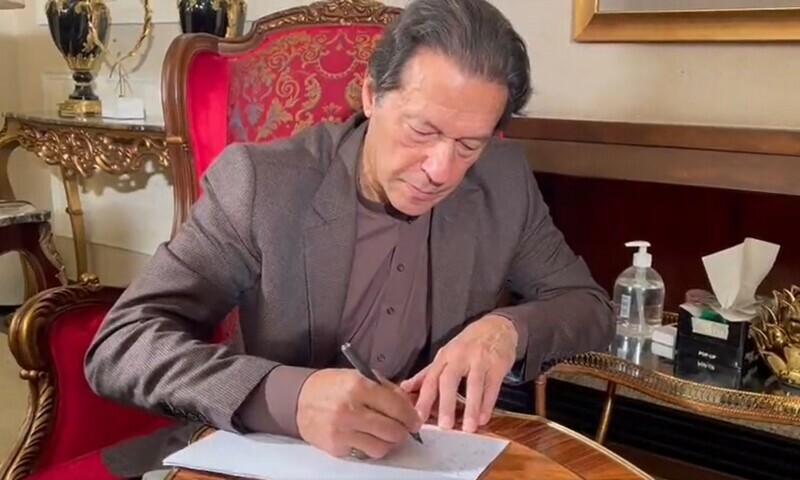 Imran again urges CJP for judicial probe into Arshad Sharif’s murder