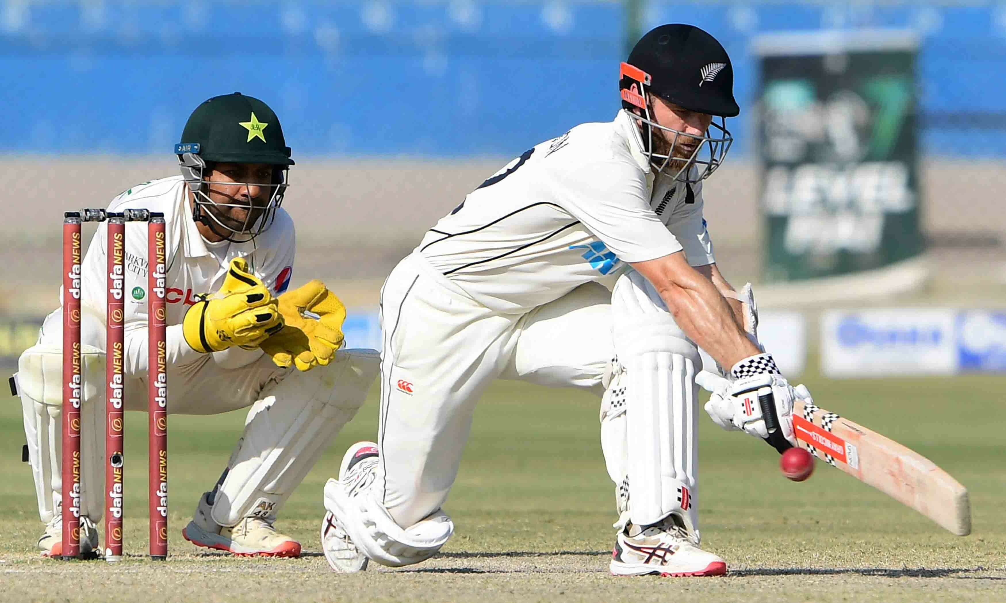 Pakistan fight to avoid defeat in first Test after Williamson double ton