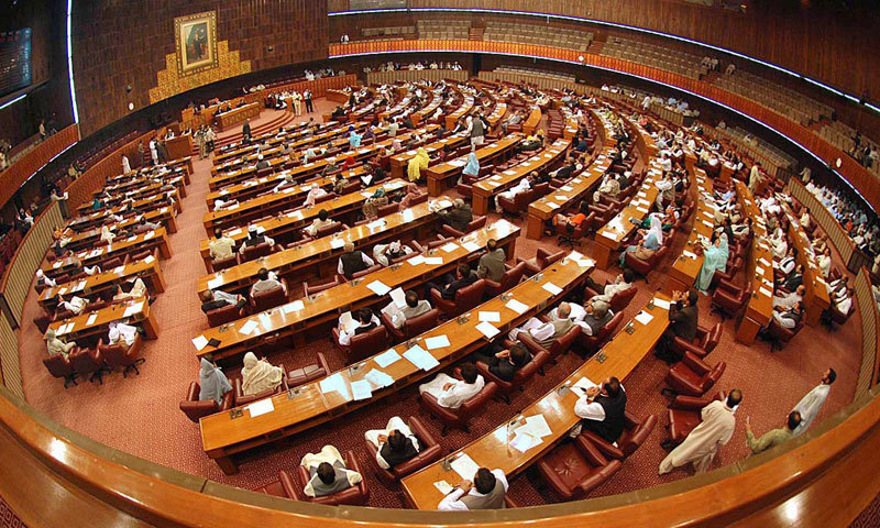 Premature elections and votes of confidence