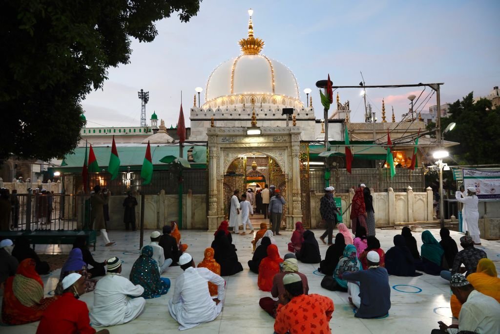 India denies visa to 239 pilgrims for Moinuddin Chisti's annual Urs