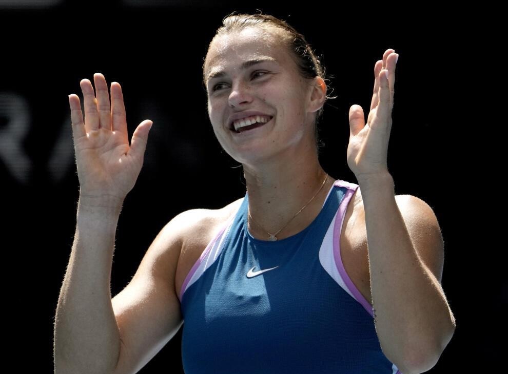 Sabalenka barrels into Australian Open last 16 as seeds prevail