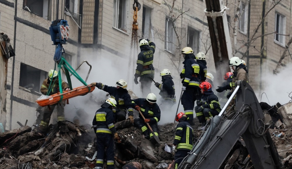 Ukraine puts Dnipro toll at 21 after wave of Russian strikes