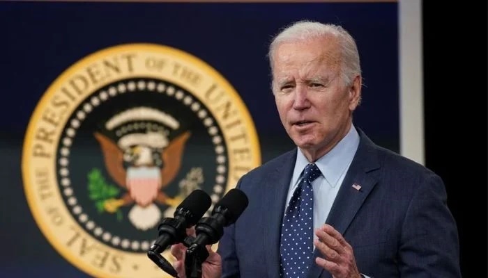 Biden says he will speak to China's Xi about balloon incident
