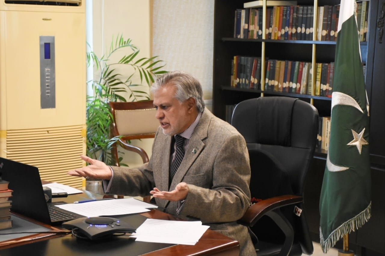 Dar reiterates govt’s all-out support for riba-free banking system in five years