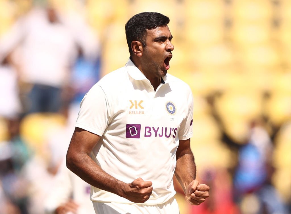 Spinners shine as India crush Australia by an innings