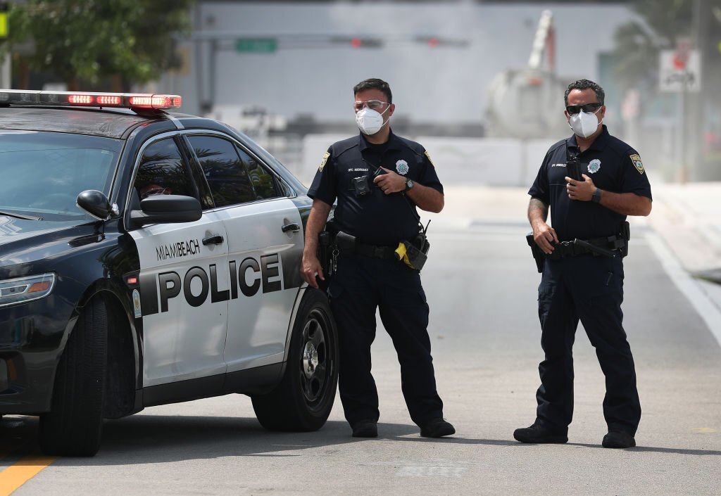 Florida TV journalist shot dead while reporting on a murder: police