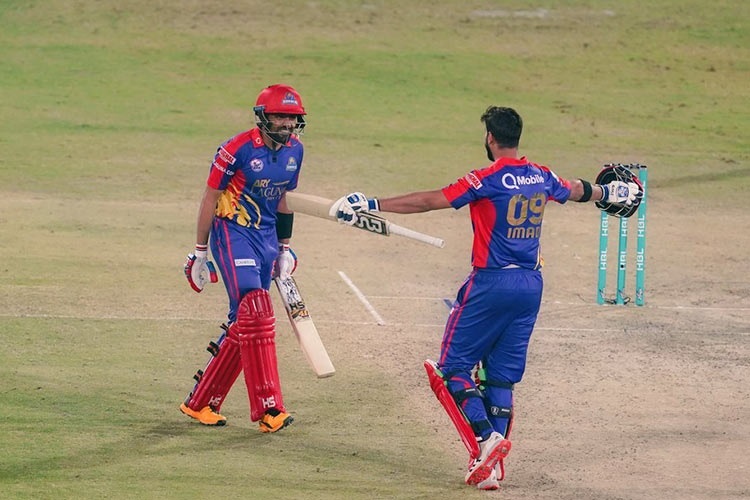 Karachi Kings thrash Qalandars to seal maiden HBL PSL 8 win