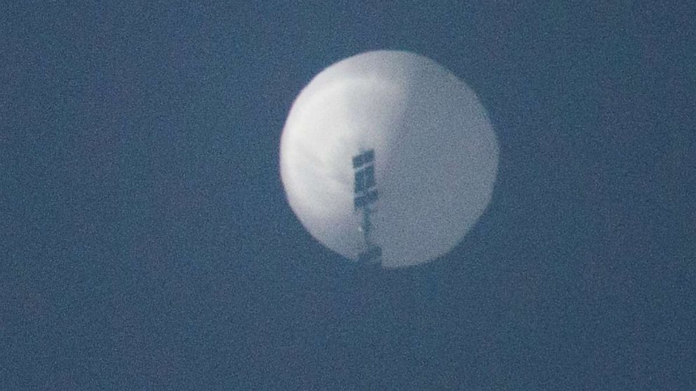 US looks for Chinese balloon debris