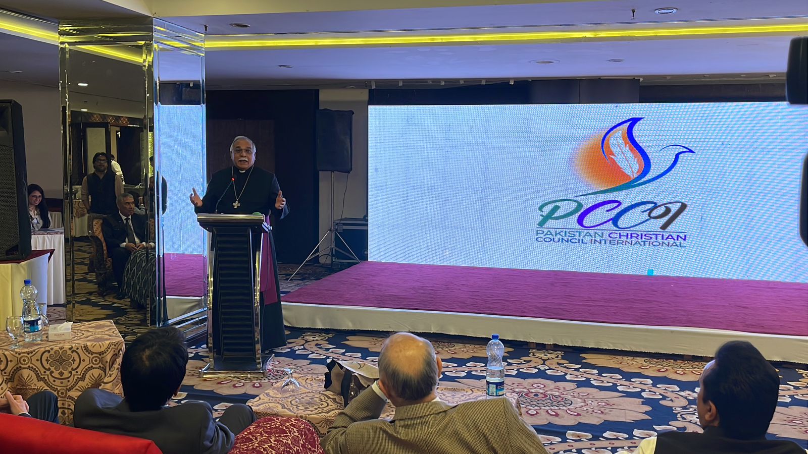 Church leader calls for unity among Christians
