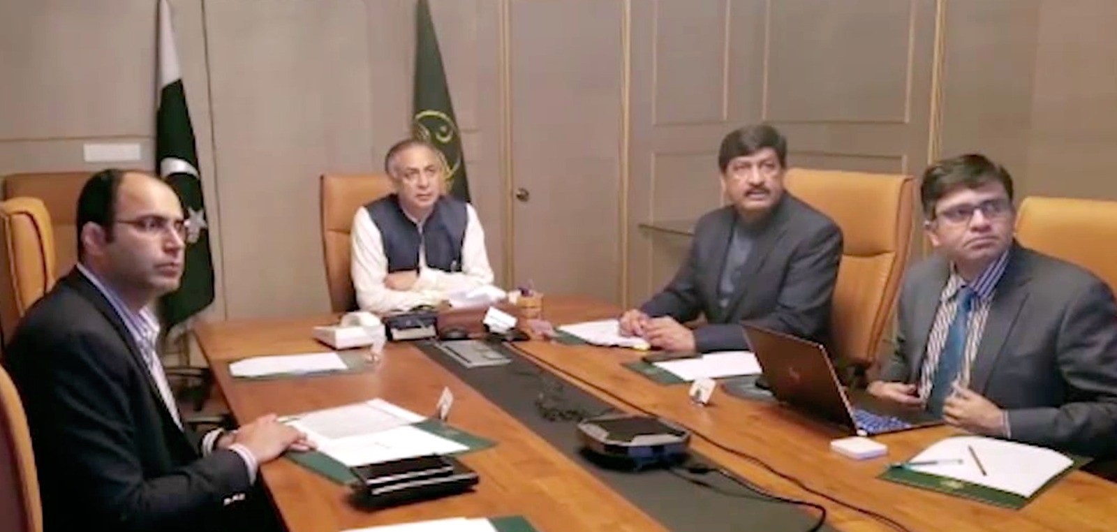 DCs told to ensure availability of eatables at fixed prices