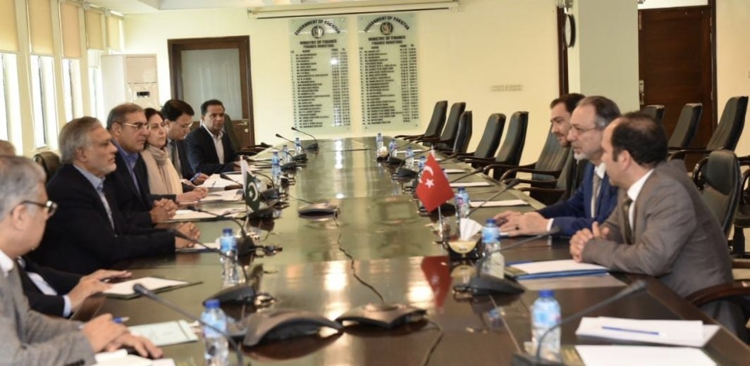 Dar, Ambassador of Turkiye discuss strengthening bilateral ties