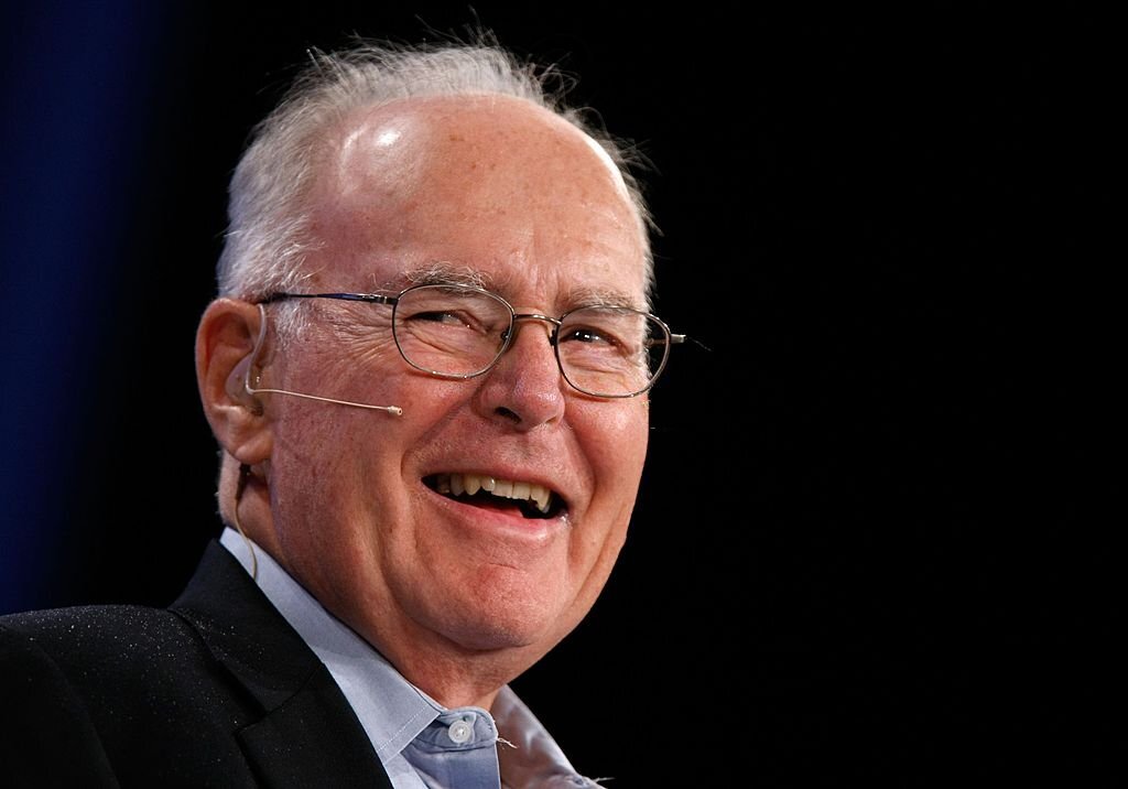 Intel co-founder Gordon Moore, prophet of the rise of the PC, dies at 94