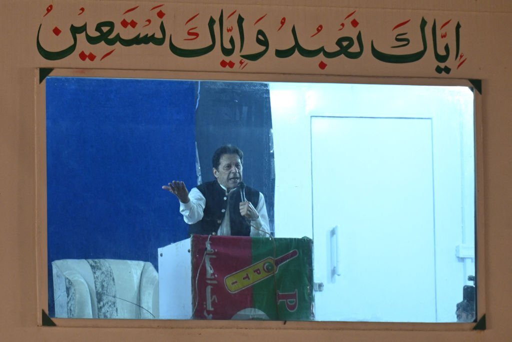 Imran gets bail in seven cases related to Islamabad court violence