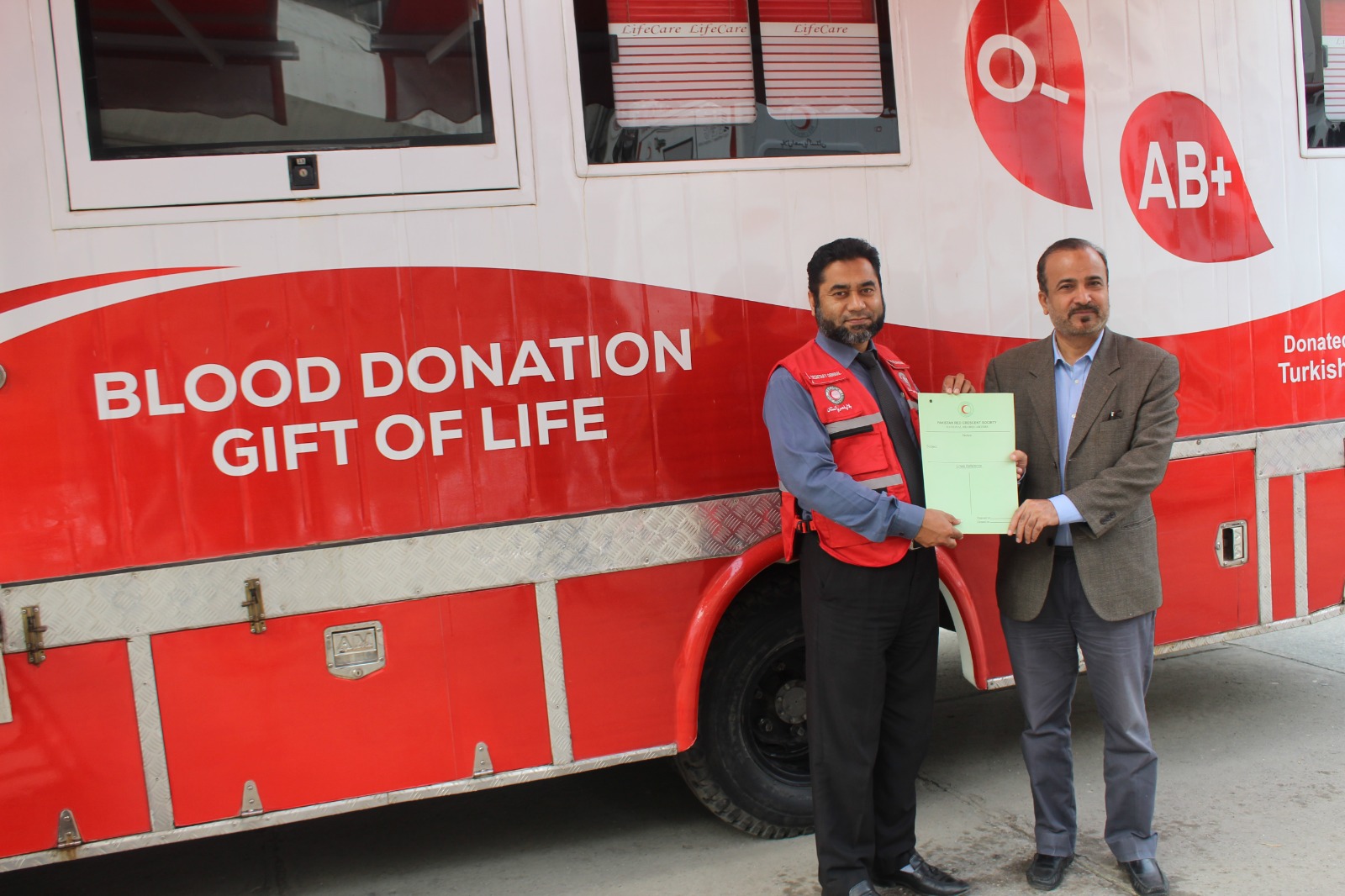 PRCS National Headquarters provides state-of-the-art Blood Collection Van to Punjab Branch