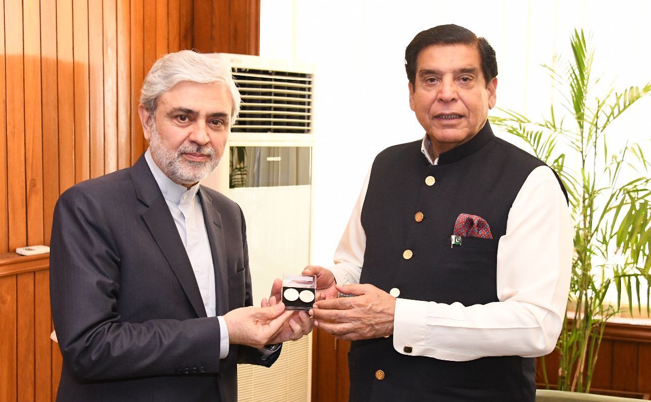 Ashraf emphasises unity to tackle issues faced by Islamic nations