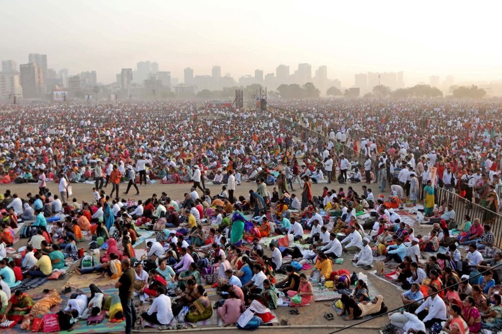 Heatstroke kills 11 at India awards event
