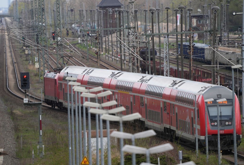 Germany hopes to help climate with discount travel card