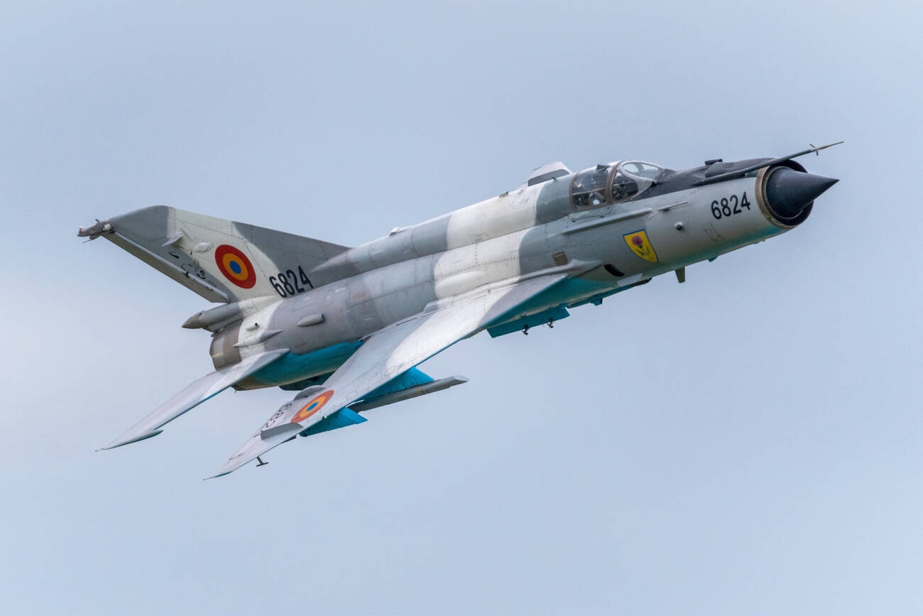 Three dead after fighter jet crashes in India: police