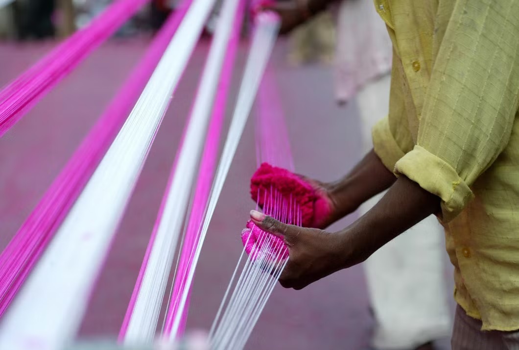Kite string kills motorcyclist; two minors found dead in flour storage box