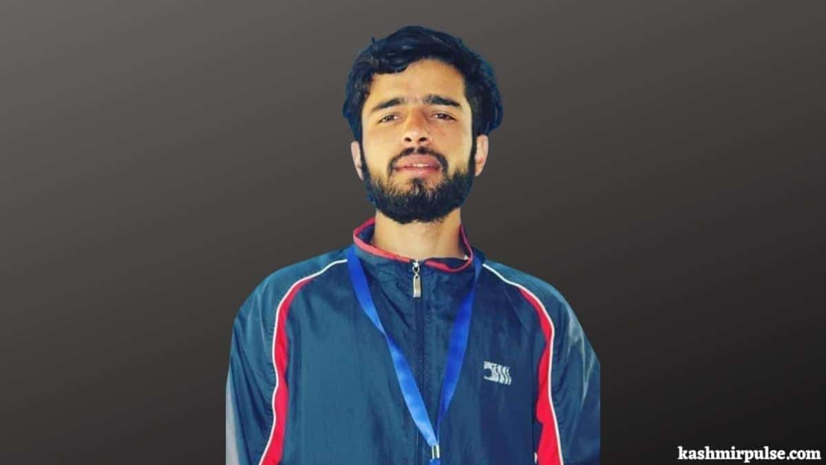Kashmiri student found dead in college hostel in Kolkatta