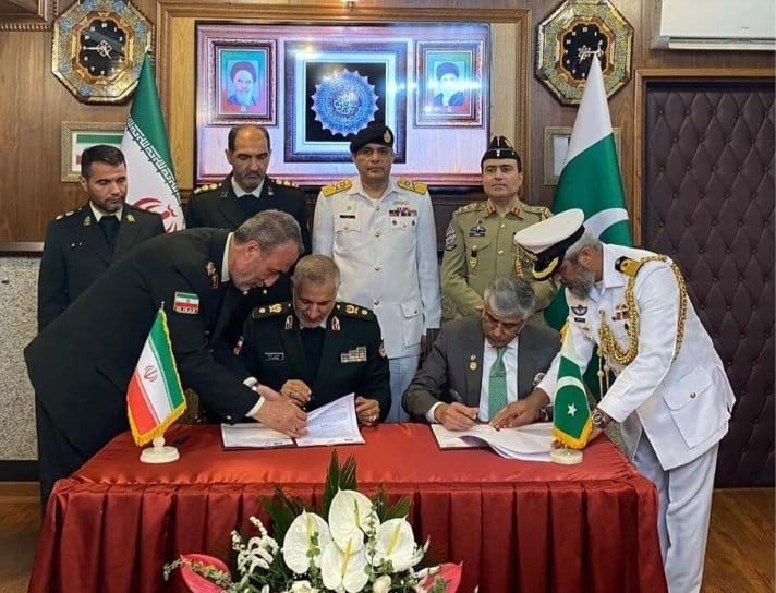 Pakistan-Iran sign MoU to enhance maritime cooperation
