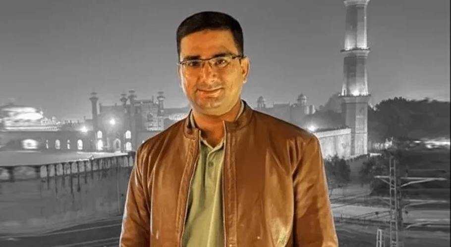 Another journalist ‘picked up’ from residence in Karachi