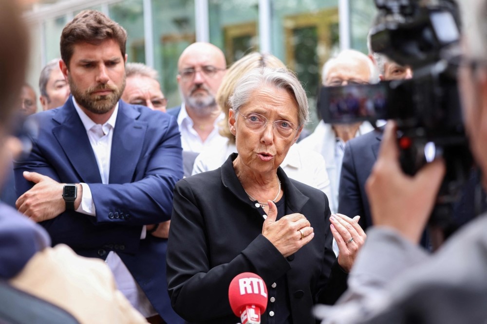 Attack on mayor's house shocks France despite 'calmer' night