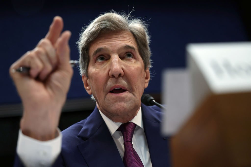 US envoy Kerry arrives in China to restart climate talks