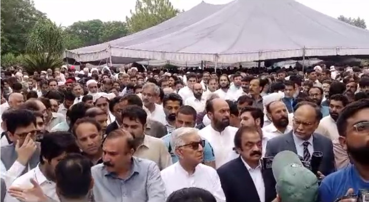 Funeral prayer of Tariq Fazal Chaudhry's son offered