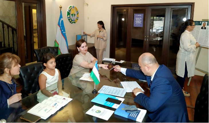 Early voting for Uzbekistan’s presidential elections held in Pakistan