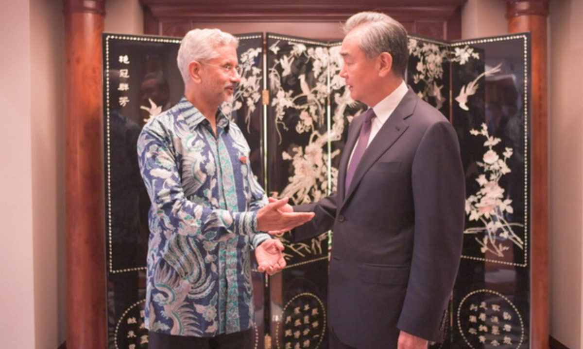 Wang urges India to provide fair business environment for Chinese firms