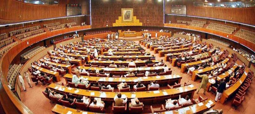 Ruckus in National Assembly as Khawaja Asif, Omar Ayub trade barbs