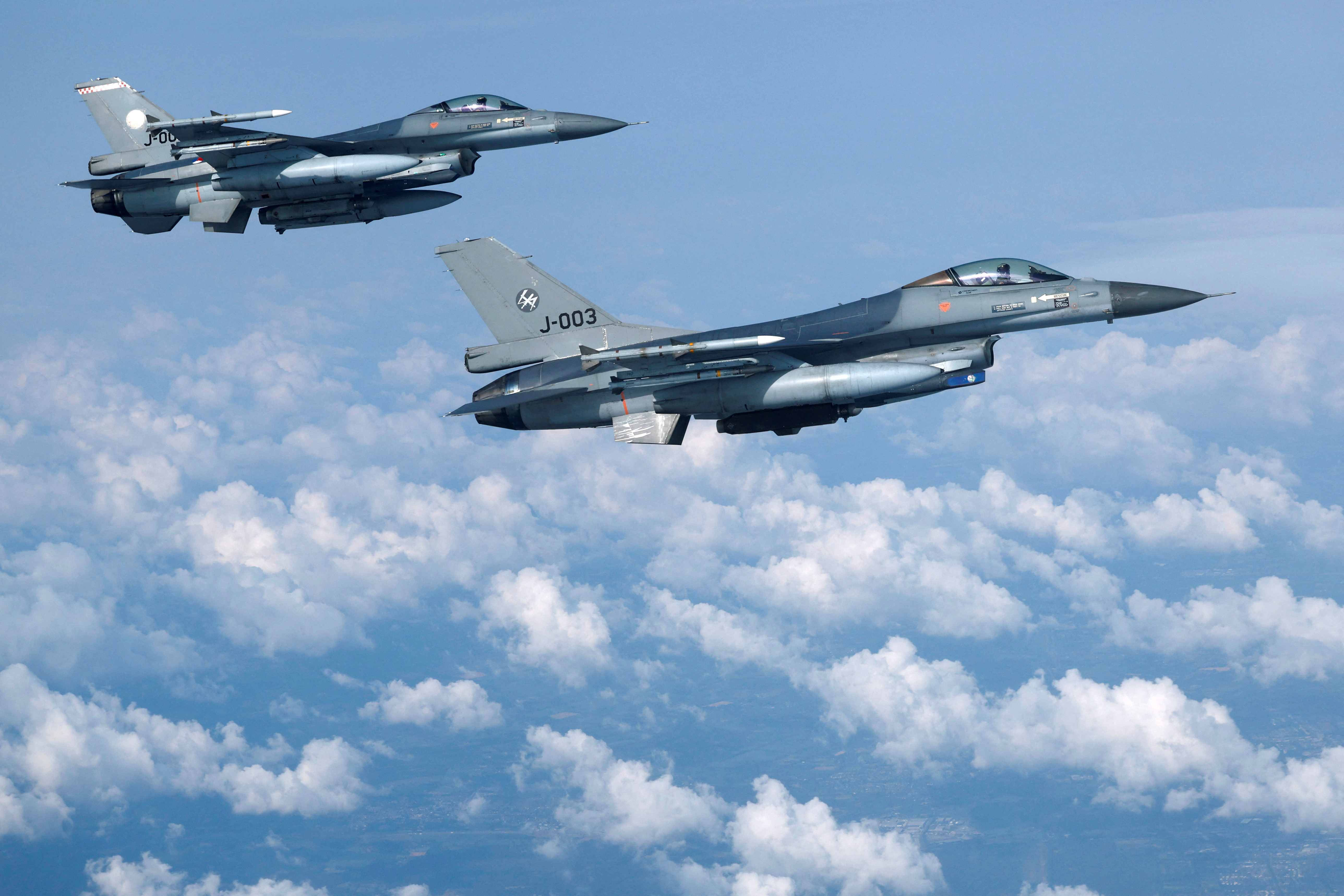 US approves transfer of Dutch, Danish F-16s to Ukraine