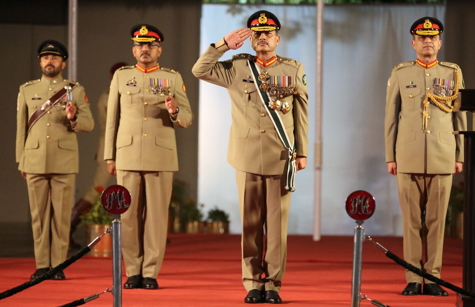 Pakistan knows how to defend its freedom: COAS