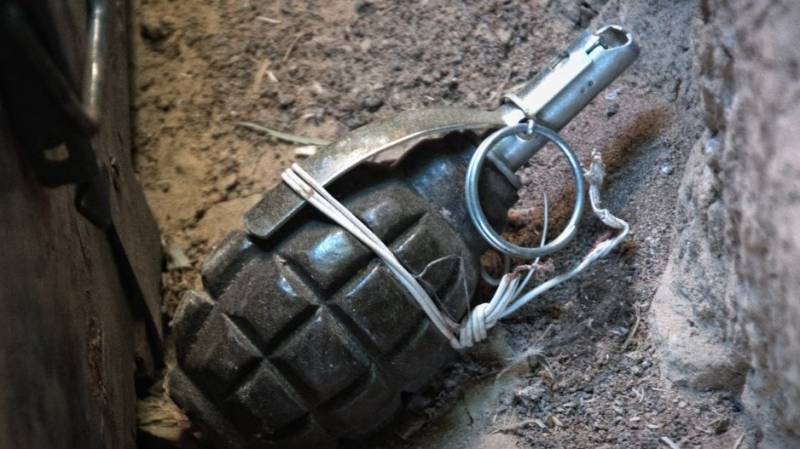 Two cops injured in grenade attack on Quetta checkpost