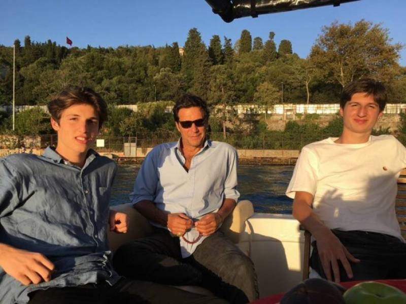PTI chief allowed to make phone calls to sons